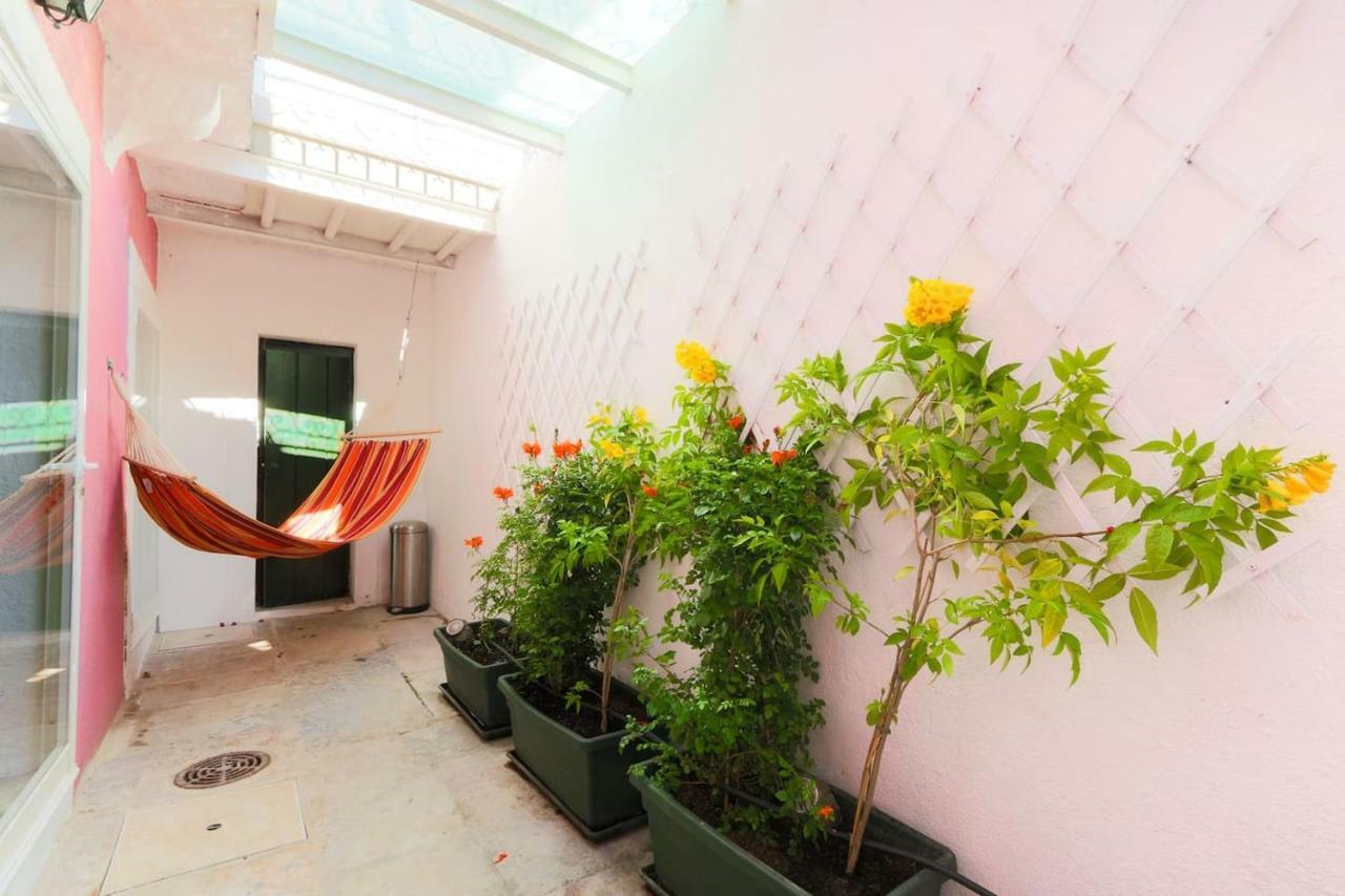 2 Bedroom Apartment With Patio Next To Avenida Da Liberdade リスボン エクステリア 写真