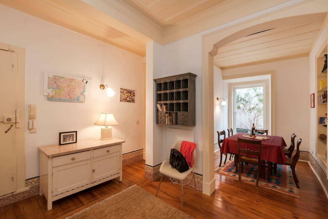 2 Bedroom Apartment With Patio Next To Avenida Da Liberdade リスボン エクステリア 写真